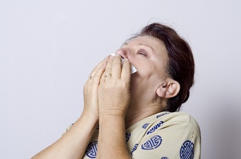 鼻の中にキノコ状のポリープが出来る鼻茸（鼻ポリープ）